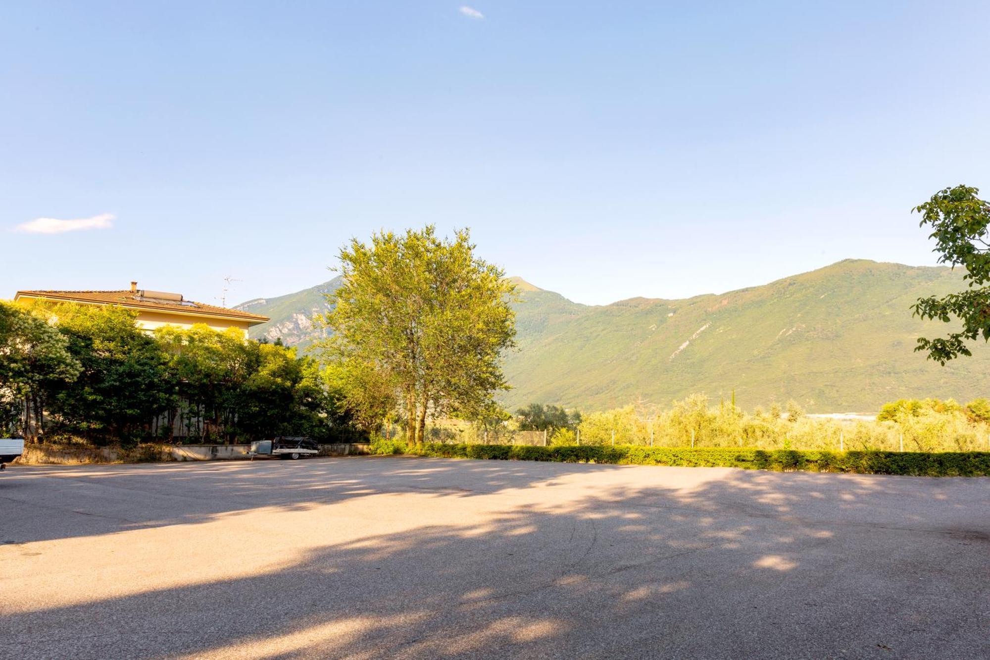 Appartamento Campagnola Piano Terra Con Giardino Privato 外观 照片